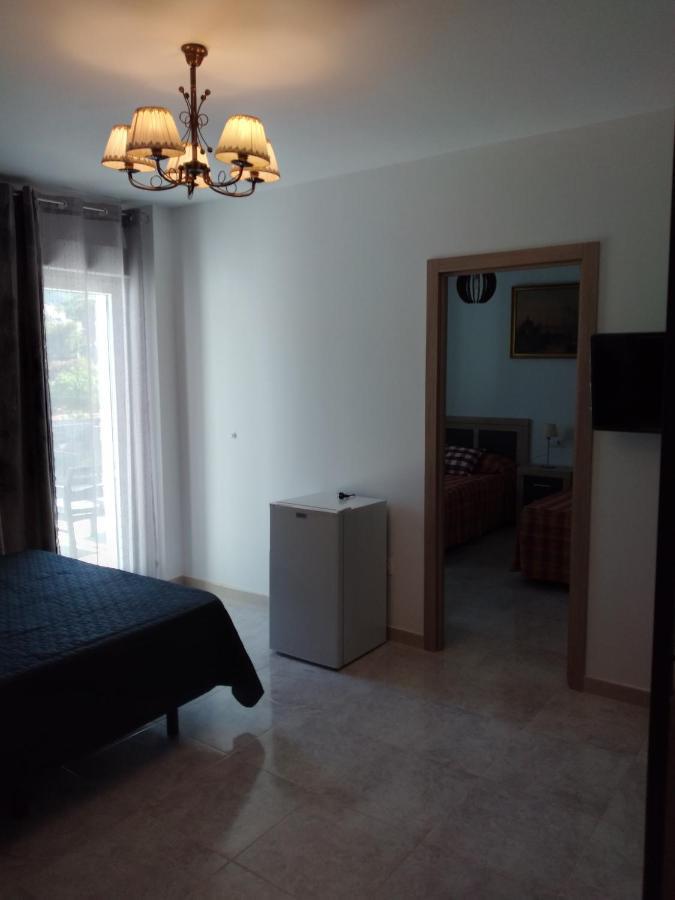 Отель Boutique Los Pinos Дения Экстерьер фото